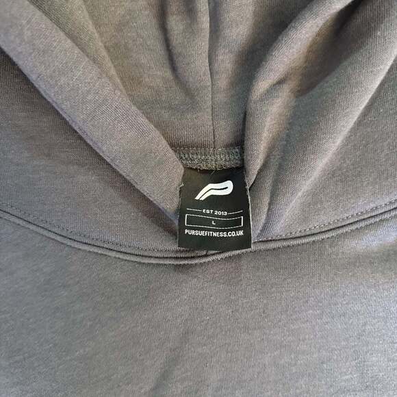 Pursue Fitness Cropped Workout Hoodie in Dark Washed Pink - Picture 5 of 6